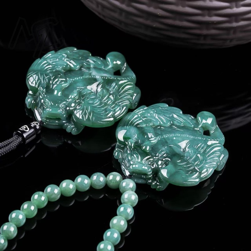 Natural Real Emerald Blue Wate - Necklaces 评论和价格